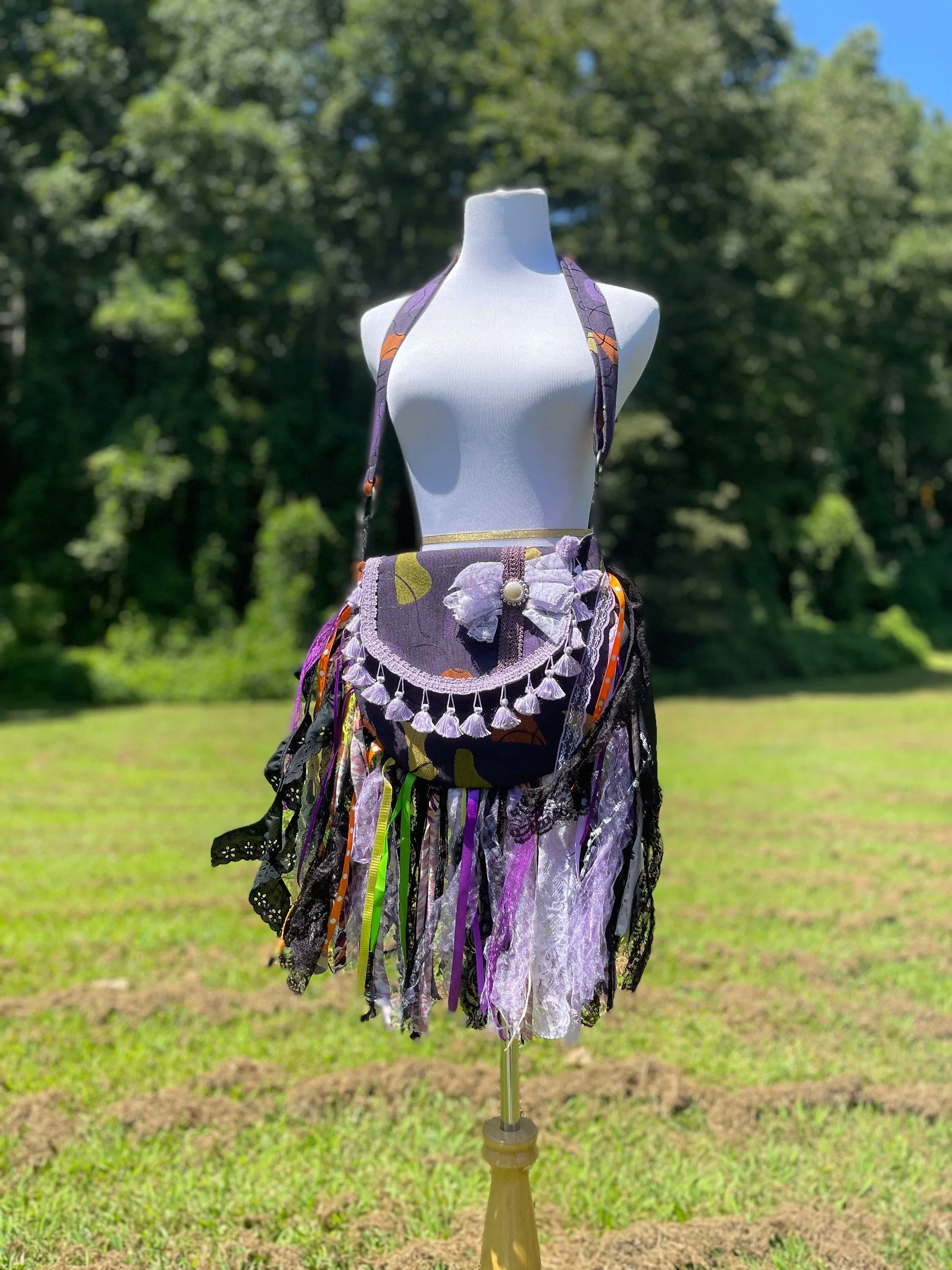Trendy Fringe Bag - Perfect for Festivals, Hippie Inspired, Boho Chic Handbag